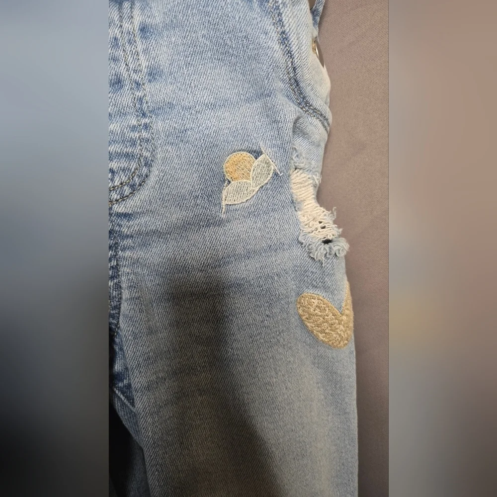Kids Maurices Light Wash Distressed Denim Overalls Size 8 Reg